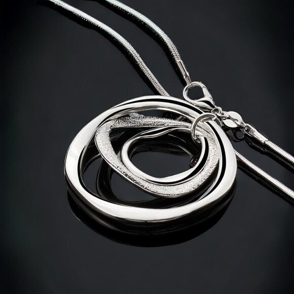 NWT S925 Silver Stamped Triple Circle Pendant Snake Chain Necklace For Women - Picture 7 of 14
